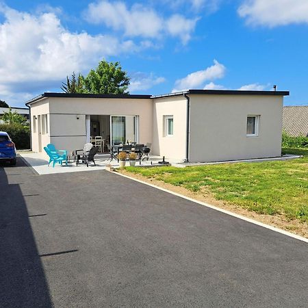 Single Storey Holiday Home In Cléder Exterior foto
